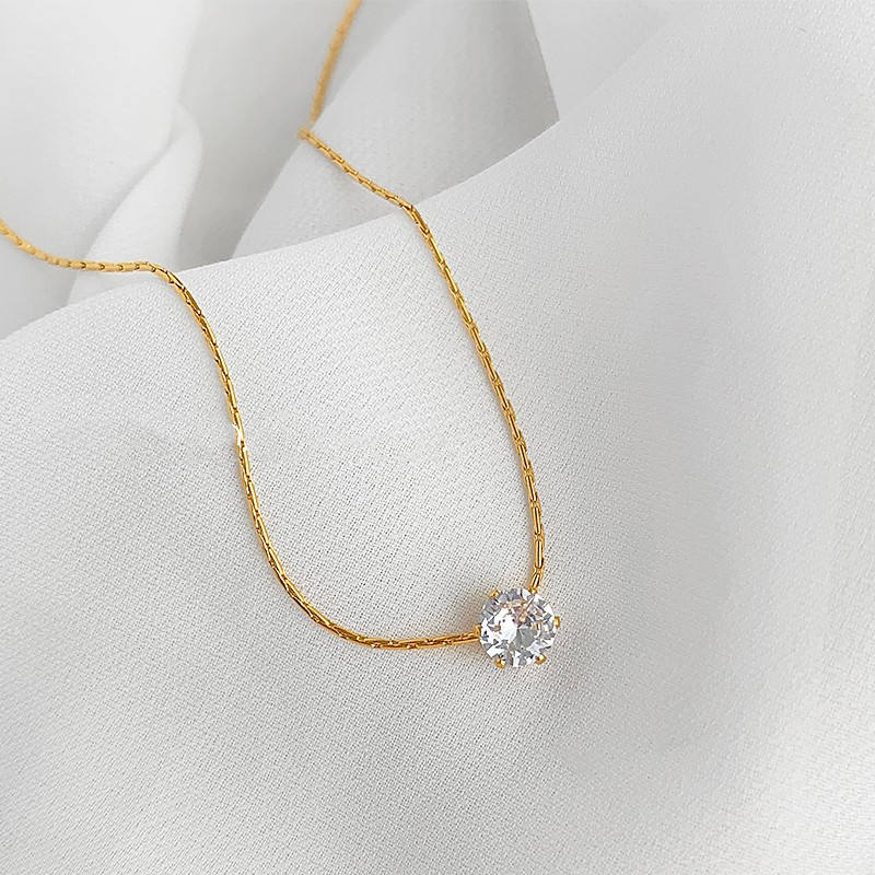 Diamond Circle Zircon Necklace
