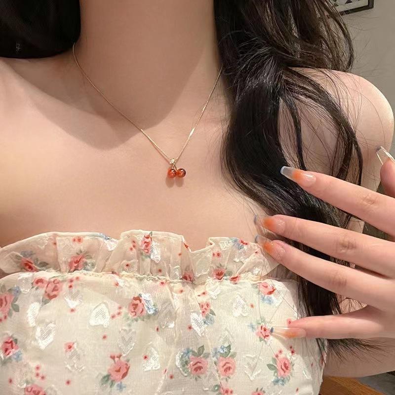 4D Chain Cherry Necklace