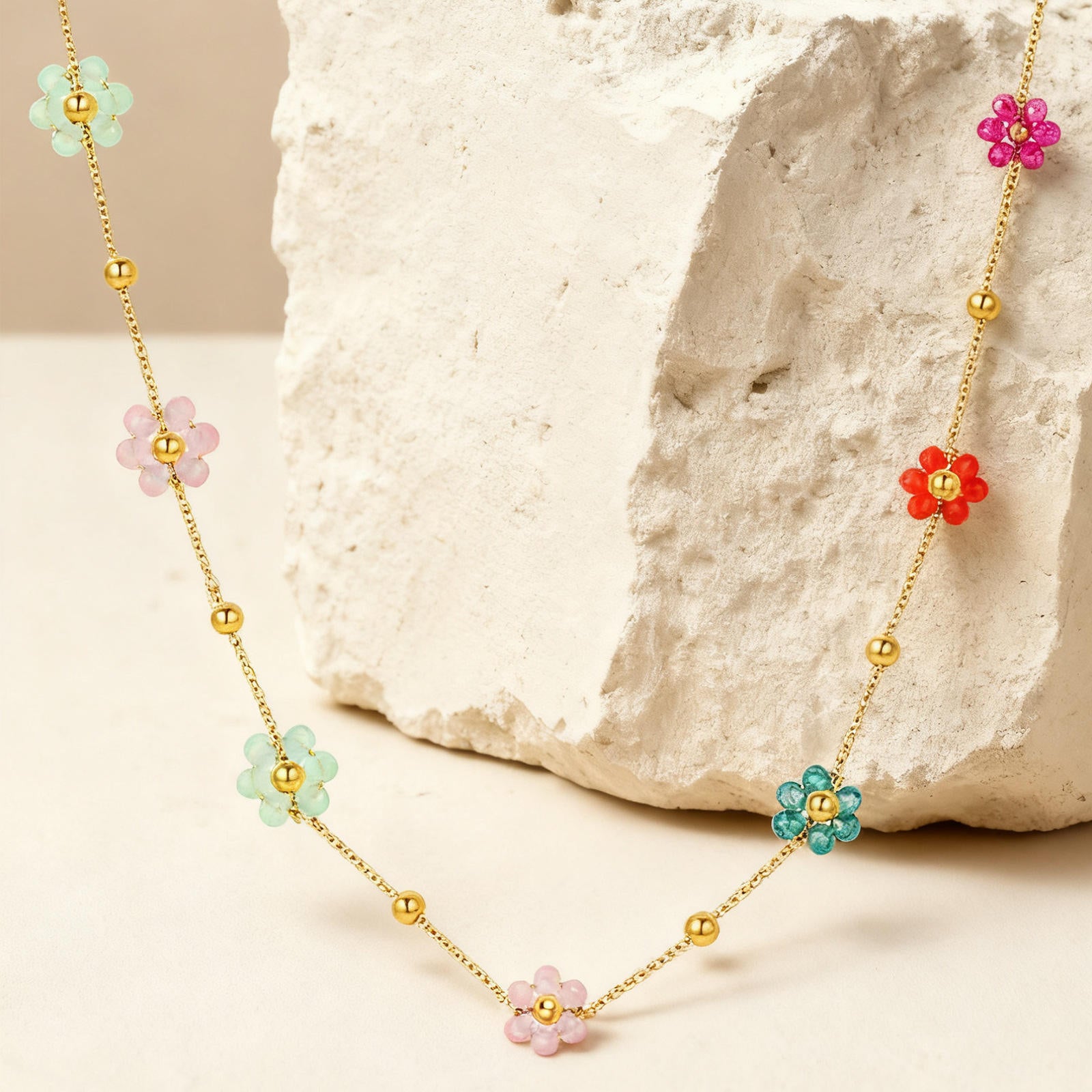 Colorful Daisy Flower Crystal Beads Necklace