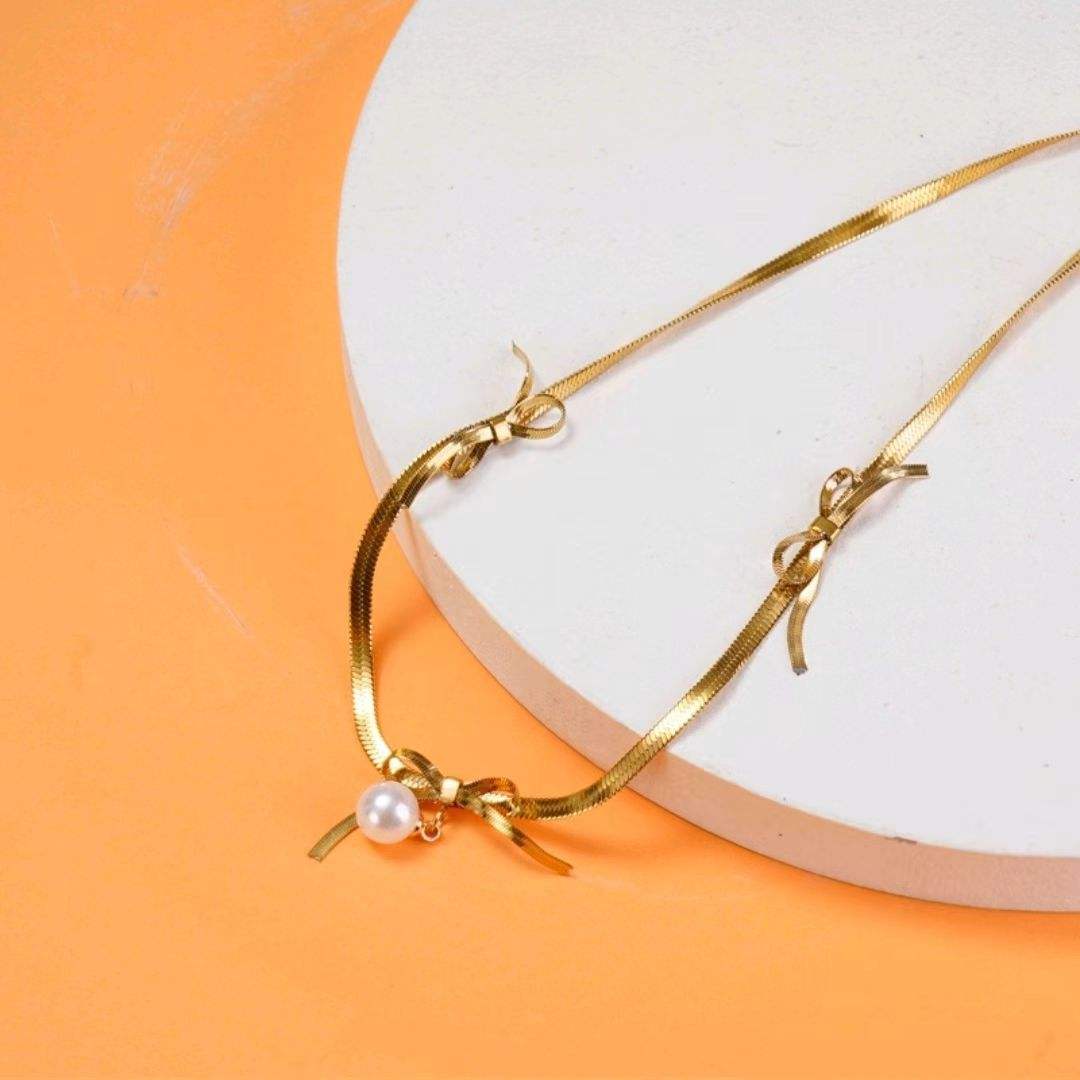 Triple Bowknot Pearl Snake Chain Necklace