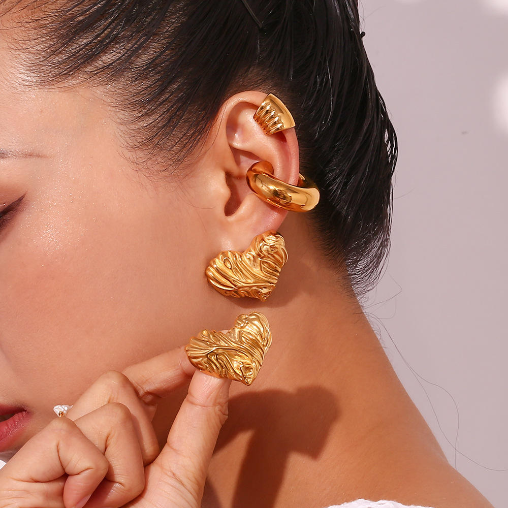 Textured Big Heart Stud Earrings