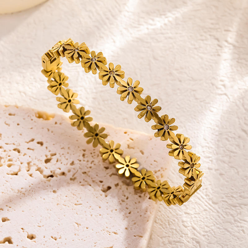Daisy Flower With Stone Bangle Bracelet