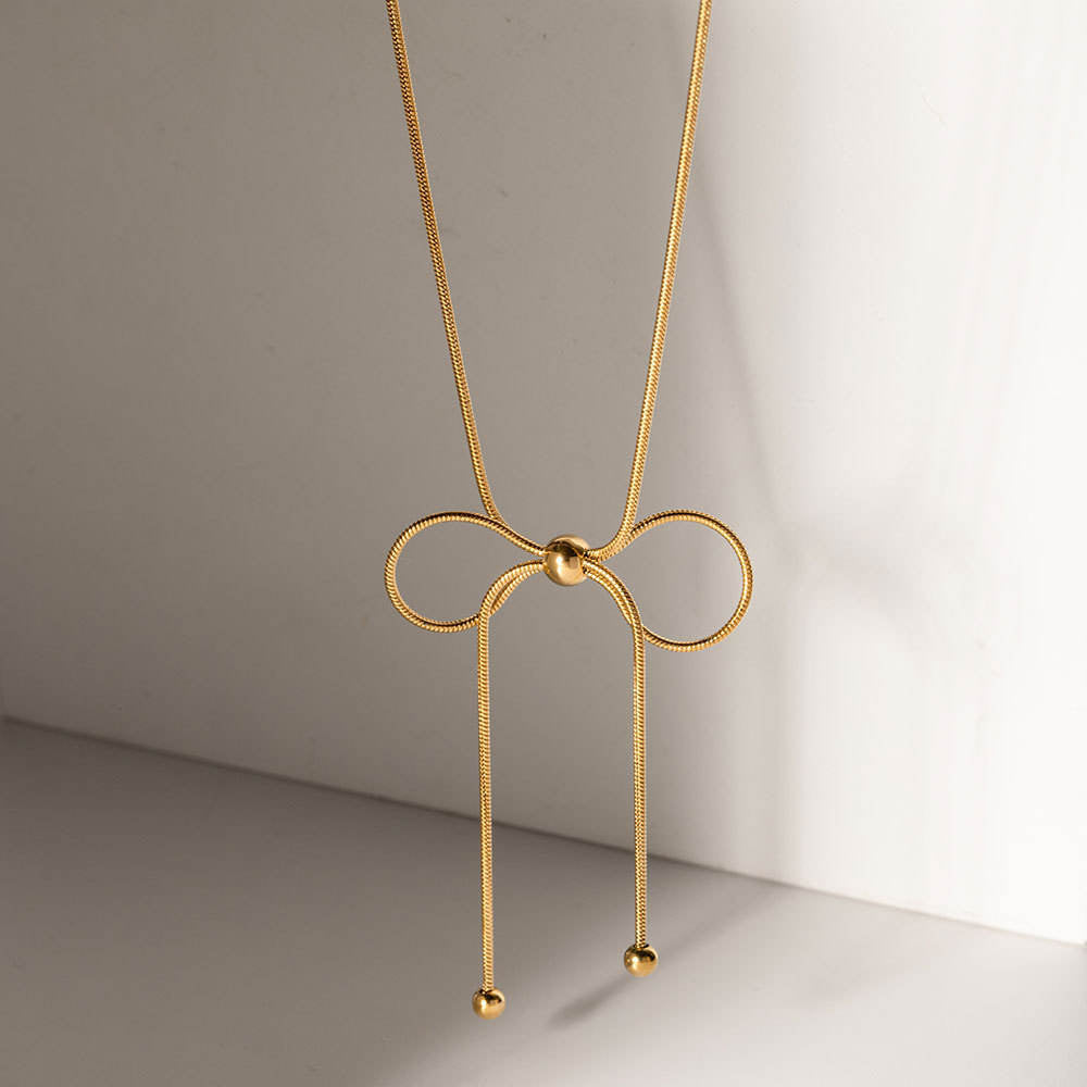 Rope Chain Bow Necklace