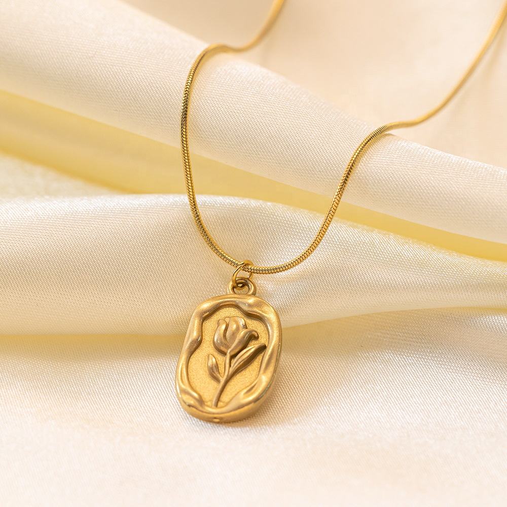 Tulip Stamped Pendant Necklace