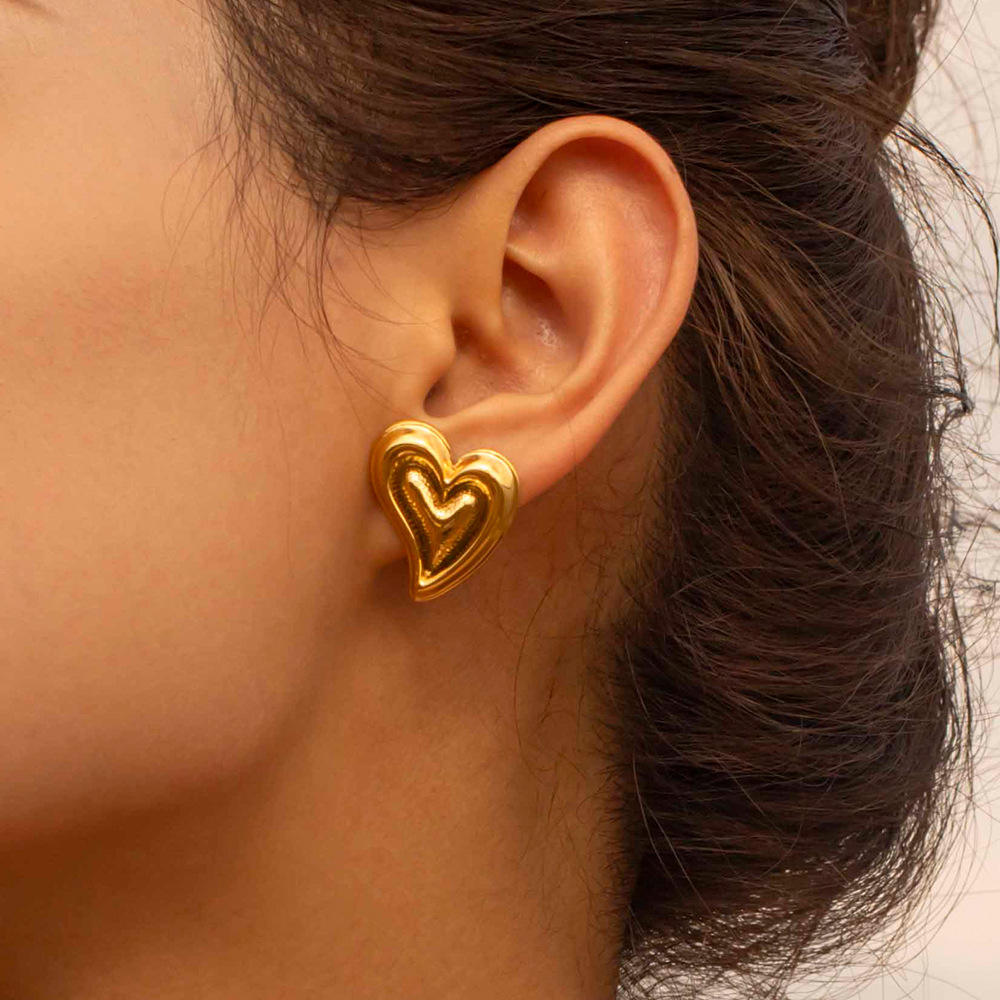 Dainty Heart Stud Earrings