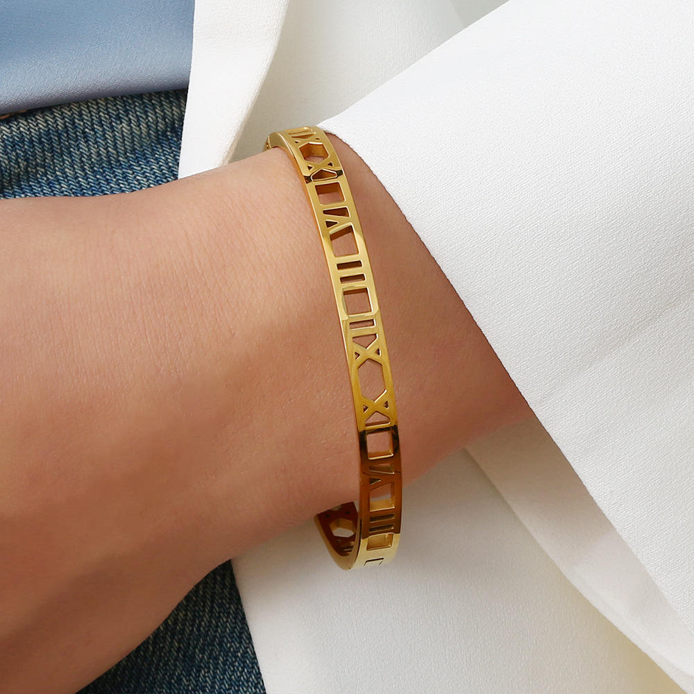 Roman Numeral Cuts Bangle